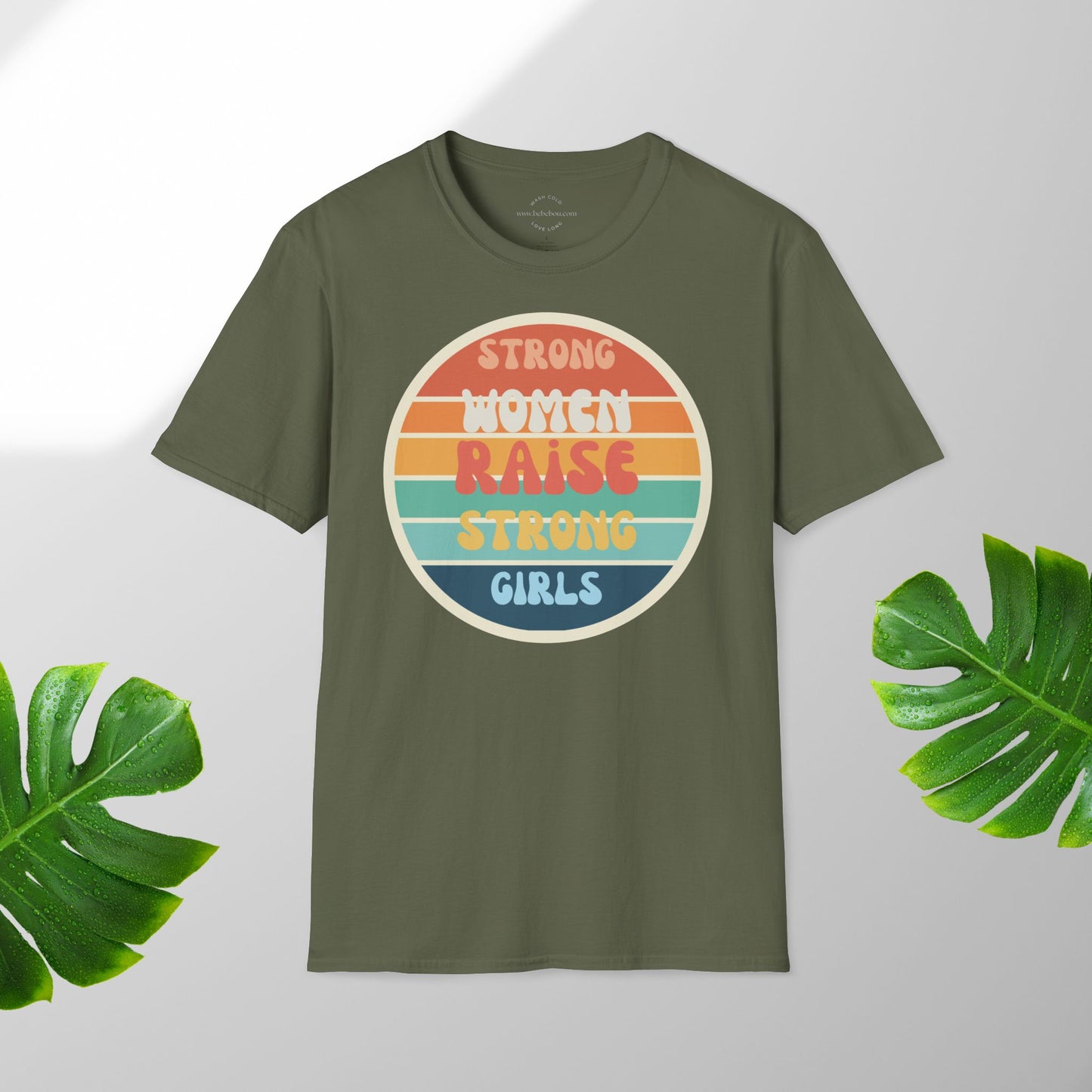 strong women raise strong girls T-shirt Lustige Sprüche, Perfektes Geschenk für Mütter, Minimalistisches Design, T-shirt relax komfort