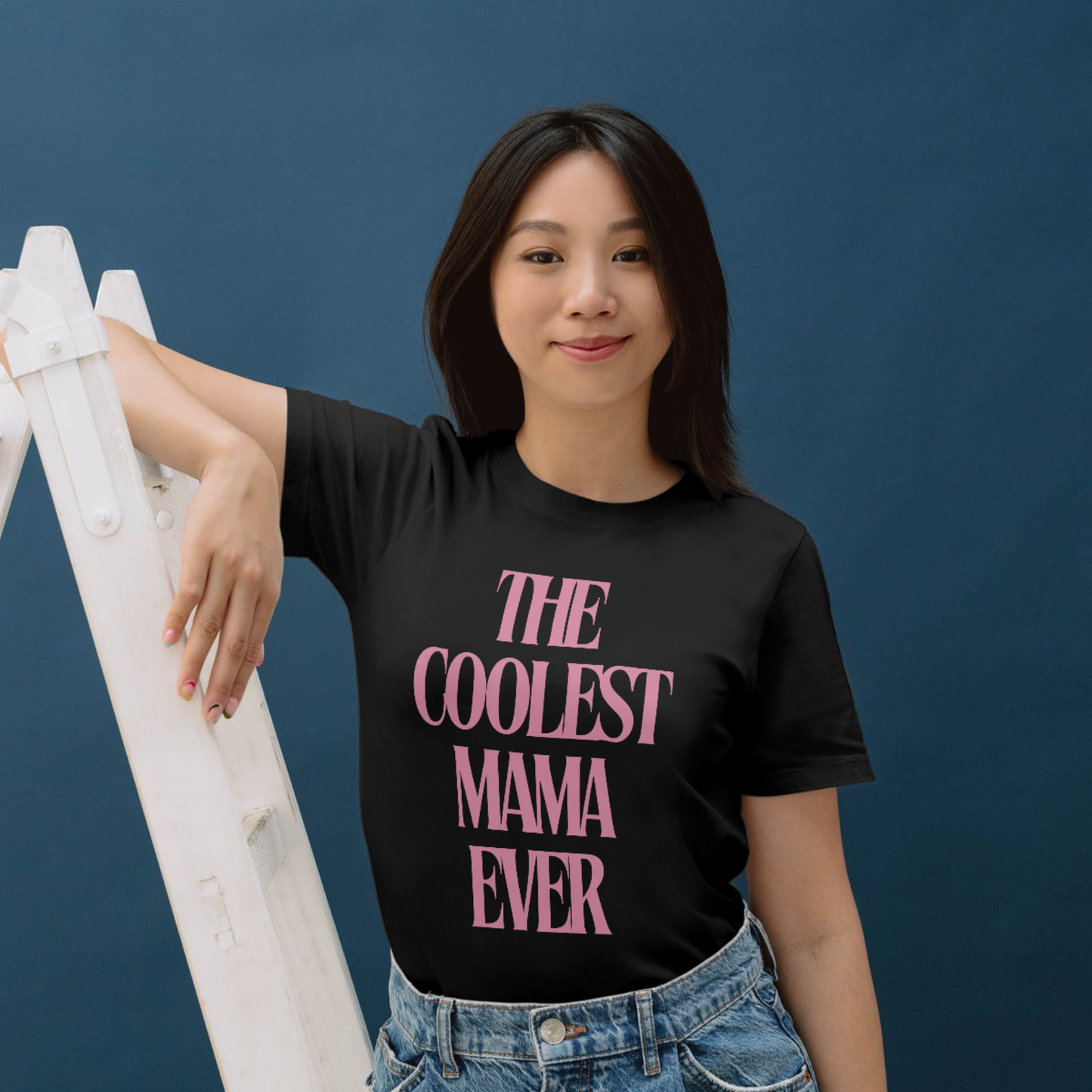 The coolest mama T-shirt Lustige Sprüche, Perfektes Geschenk für Mütter, Minimalistisches Design, T-shirt relax komfort