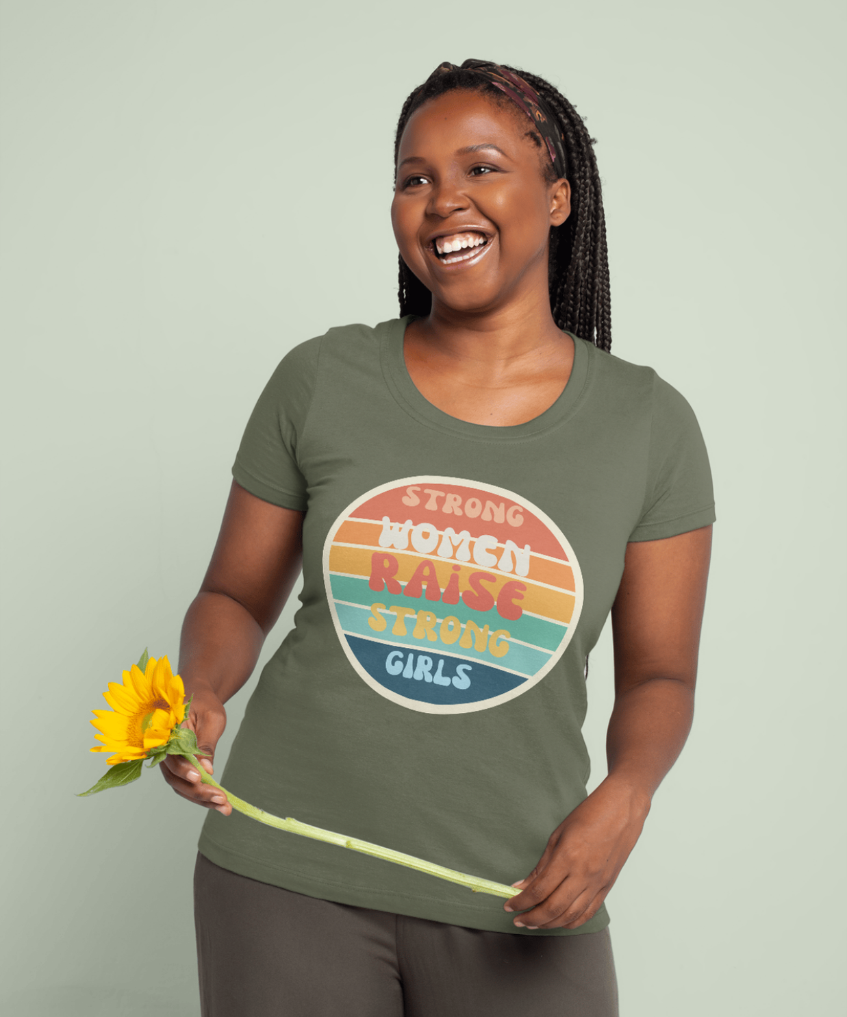 strong women raise strong girls T-shirt Lustige Sprüche, Perfektes Geschenk für Mütter, Minimalistisches Design, T-shirt relax komfort